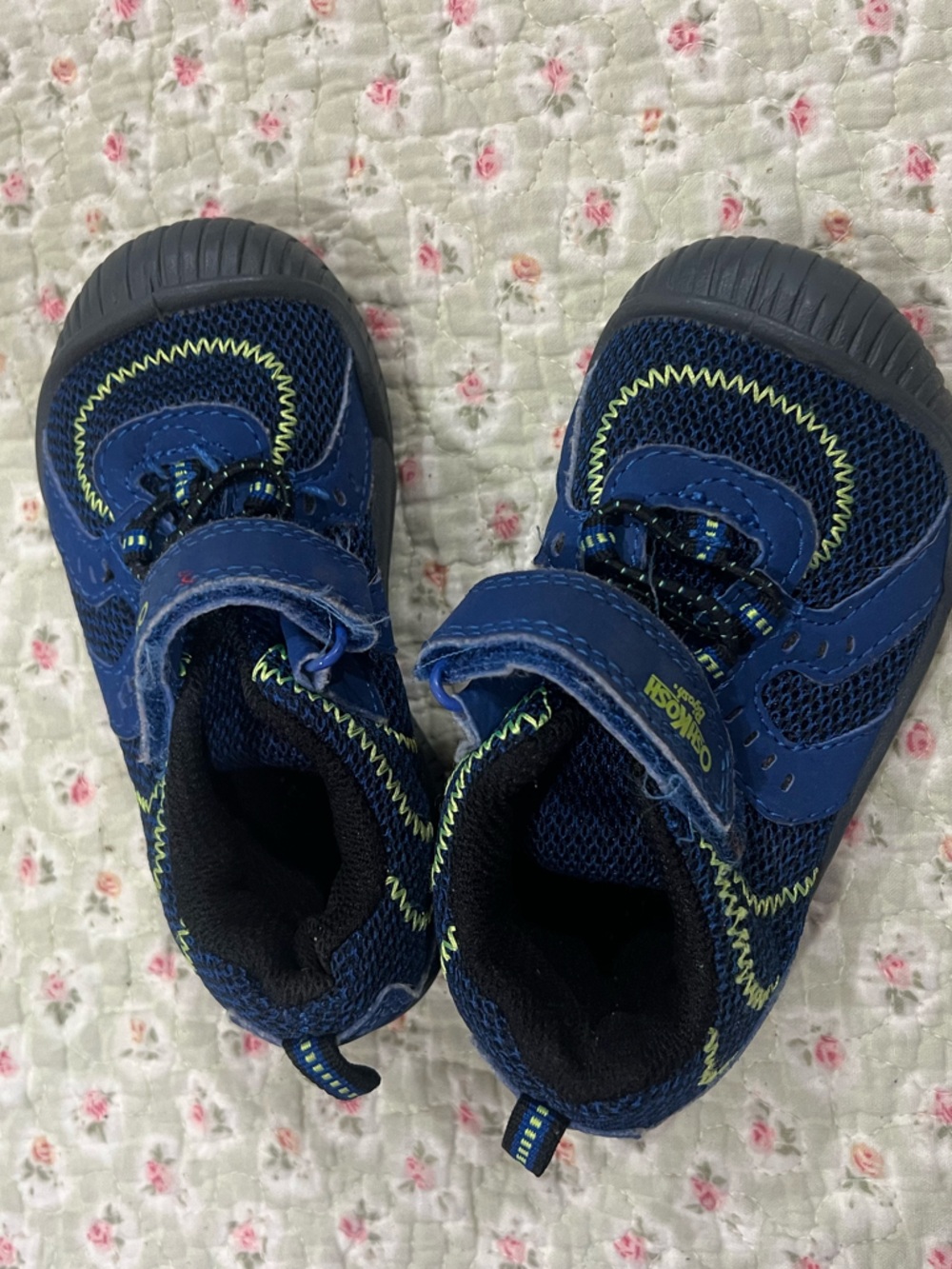 Onyx Navy and Lime Kids Hook-and-Loop Sneakers